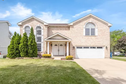 1609 Percy Ln, Itasca, IL 60143