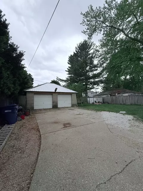 Exterior - 1132 E Locust St, Dekalb, IL 60115 photo 6 of 6