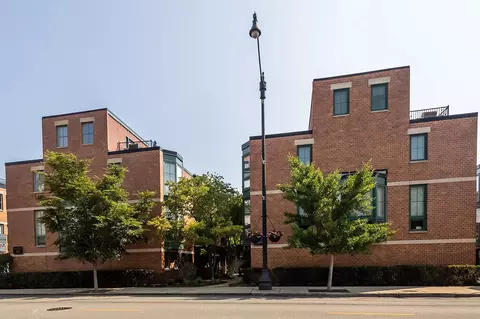 2707 N Lincoln Ave #R, Chicago, IL 60614