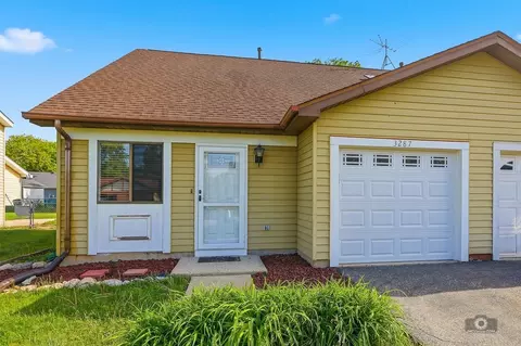 3287 Rumford Ct, Aurora, IL 60504