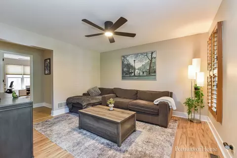 Living - Undisclosed, Bolingbrook, IL 60440 photo 1 of 3
