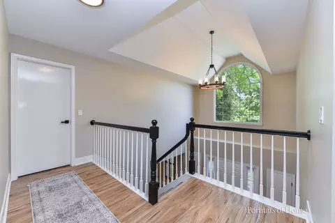 Entry Way - Undisclosed, Bolingbrook, IL 60440 photo 2 of 2