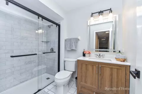 Bath - Undisclosed, Bolingbrook, IL 60440 photo 3 of 3