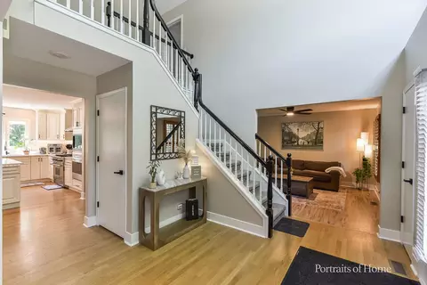 Entry Way - Undisclosed, Bolingbrook, IL 60440 photo 1 of 2