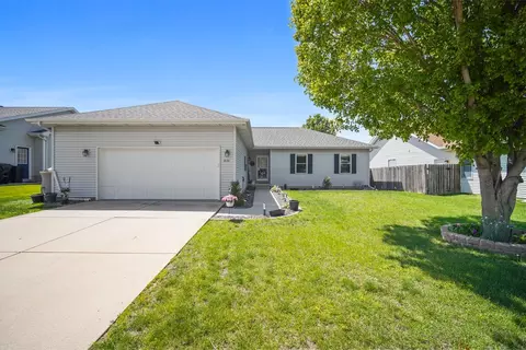 2151 Elwood Ln, Normal, IL 61761