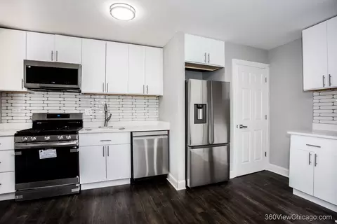 142 Callan Ave, Evanston, IL 60202