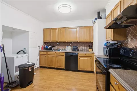 Kitchen - 8920 Bennett Ave, Evanston, IL 60203 photo 1 of 2