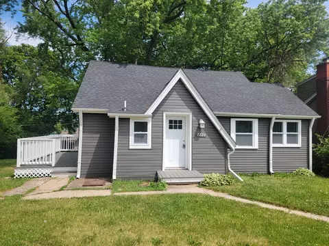 7720 Brook Dr, Wonder Lake, IL 60097