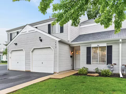 452 Minnesota Cir, Carol Stream, IL 60188