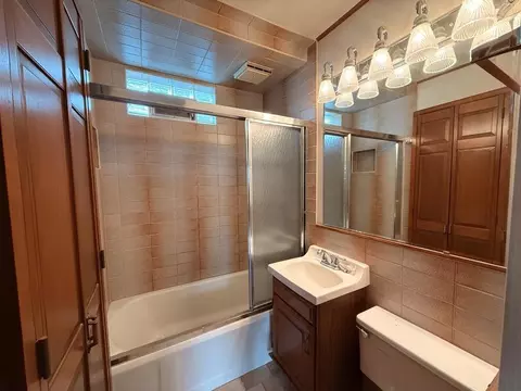 Bath - 256 E 143rd St, Dolton, IL 60419 photo 1 of 1