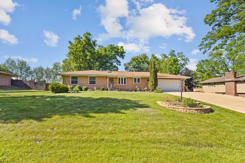 7632 Larwinn Dr, Rockford, IL 61107