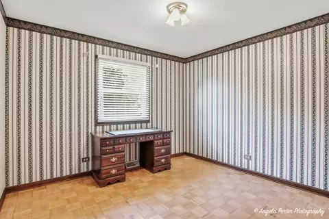 Bedroom - 2208 Algonquin Rd, Fox River Grove, IL 60021 photo 5 of 5