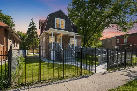 5943 W Huron St, Chicago, IL 60644