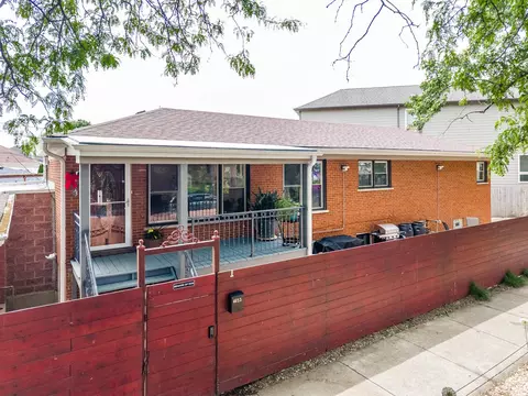 4653 N Kennicott Ave, Chicago, IL 60630