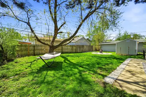 Exterior - 2117 Grouse Ln, Rolling Meadows, IL 60008 photo 6 of 7