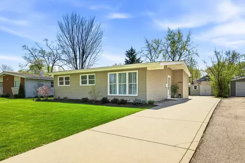 2117 Grouse Ln, Rolling Meadows, IL 60008