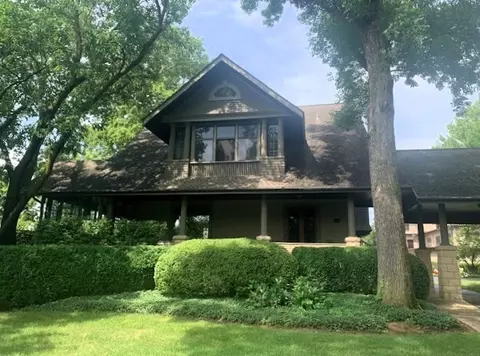 1516 S Batavia Ave, Geneva, IL 60134