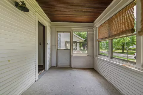 Exterior - 2110 15th Street A St, Moline, IL 61265 photo 3 of 7