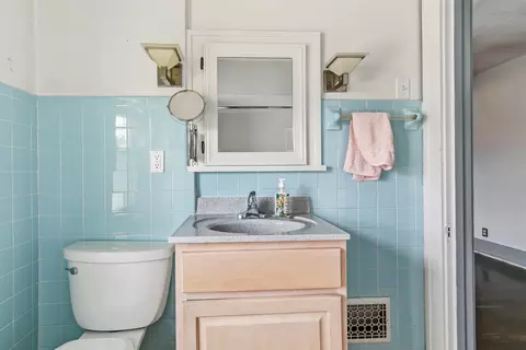 Bath - 2110 15th Street A St, Moline, IL 61265 photo 2 of 2
