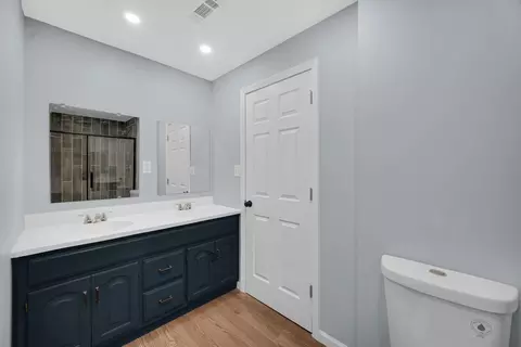 Bath - 14220 Marshfield Ave, Dixmoor, IL 60426 photo 1 of 3
