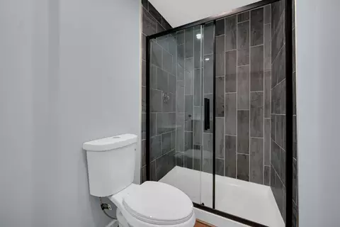 Bath - 14220 Marshfield Ave, Dixmoor, IL 60426 photo 2 of 3