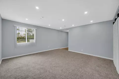 Living - 14220 Marshfield Ave, Dixmoor, IL 60426 photo 5 of 5