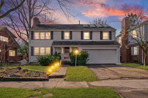 207 W Vermont Ave, Urbana, IL 61801