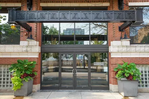 1040 W Adams St #344, Chicago, IL 60607
