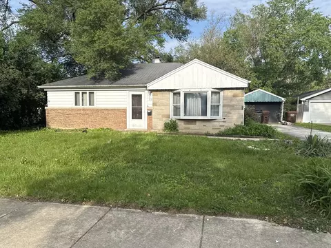 313 Nokomis St, Park Forest, IL 60466