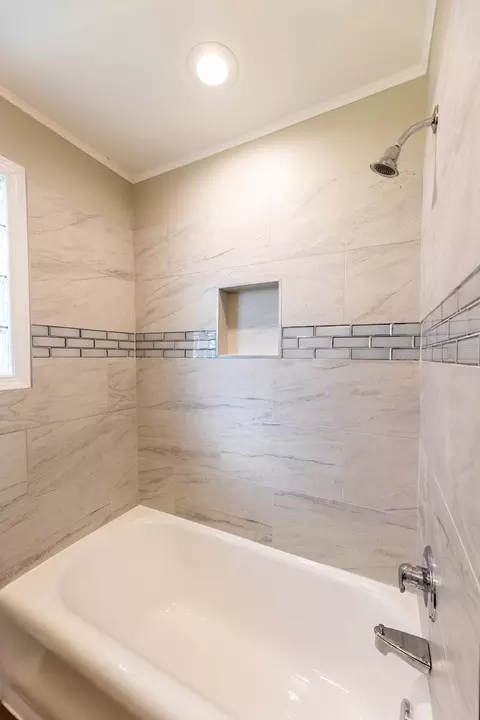 Bath - 18318 Ada St, Lansing, IL 60438 photo 2 of 3