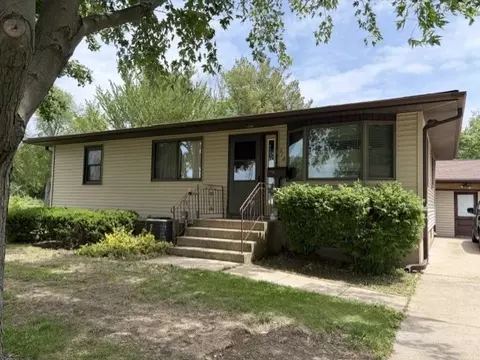 318 N 2nd Rd, Tonica, IL 61370