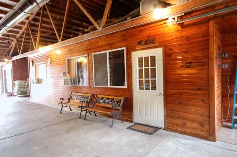 Exterior - 3645 Pine Bluff Rd, Morris, IL 60450 photo 4 of 8