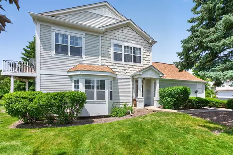 1051 Delta Dr, Elgin, IL 60123