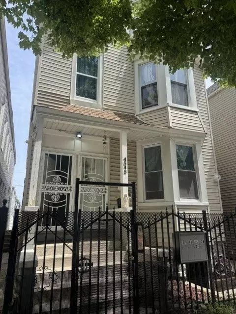 4545 S Hermitage Ave, Chicago, IL 60609