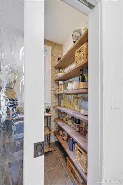 Kitchen - 132 S Wright St, Naperville, IL 60540 photo 5 of 6
