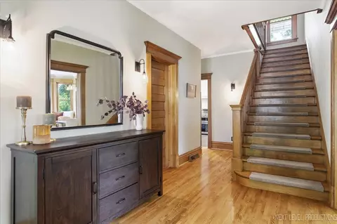 Entry Way - 132 S Wright St, Naperville, IL 60540 photo 3 of 6