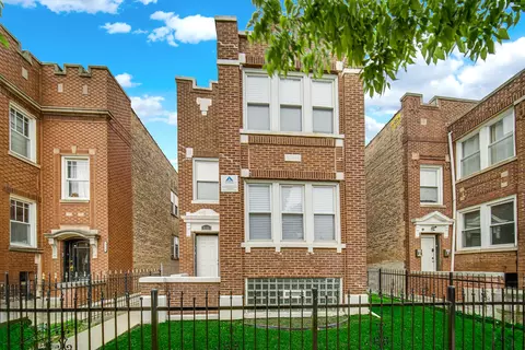 8120 S Loomis Blvd, Chicago, IL 60620
