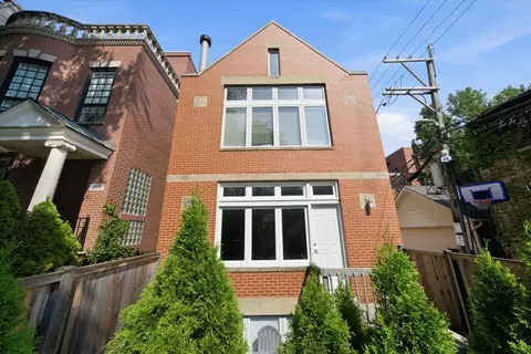 2215 N Wayne Ave #A, Chicago, IL 60614