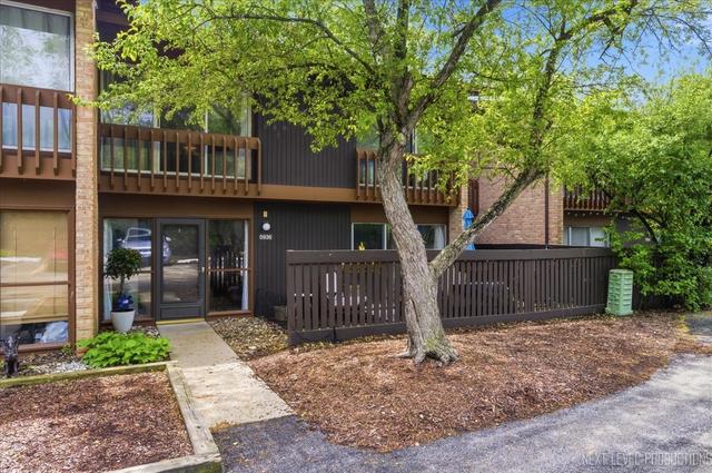 5936 Greenview Rd #5936, Lisle, IL 60532