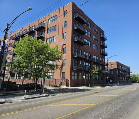 2323 W Pershing Rd #128, Chicago, IL 60609