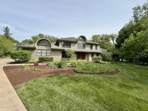 11 N071 Johnstown Rd, Elgin, IL 60124
