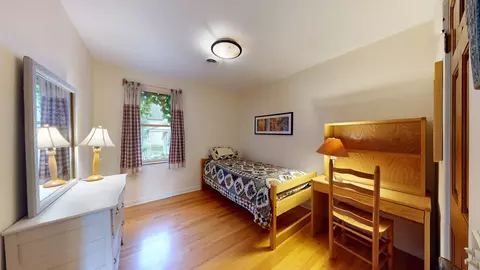 Bedroom - 315 E Union Ave, Wheaton, IL 60187 photo 8 of 19