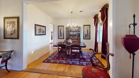 Dining - 315 E Union Ave, Wheaton, IL 60187 photo 4 of 6