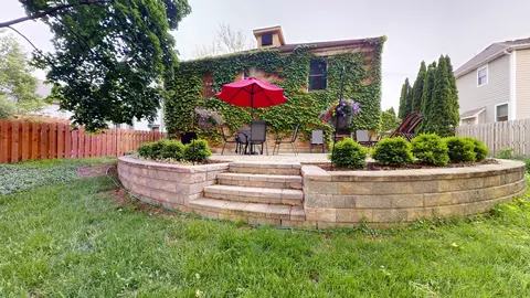 Exterior - 315 E Union Ave, Wheaton, IL 60187 photo 3 of 3