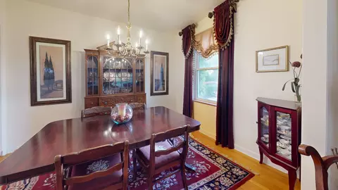 Dining - 315 E Union Ave, Wheaton, IL 60187 photo 2 of 6