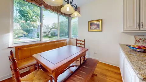 Dining - 315 E Union Ave, Wheaton, IL 60187 photo 6 of 6