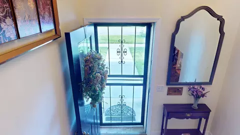 Entry Way - 315 E Union Ave, Wheaton, IL 60187 photo 1 of 1