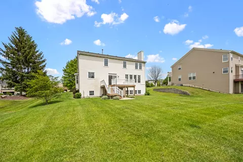 Exterior - 1285 Mallard Ln, Hoffman Estates, IL 60192 photo 13 of 13