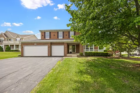 Exterior - 1285 Mallard Ln, Hoffman Estates, IL 60192 photo 5 of 13