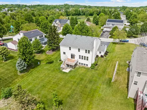 View/Area - 1285 Mallard Ln, Hoffman Estates, IL 60192 photo 5 of 9